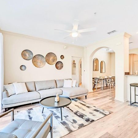 Bright Condo - 2Br With Pool & Hot Tub, Near Disney! Орландо Екстериор снимка